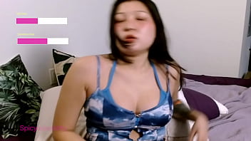 Japanese-masturbate Asian girl leaves livestream on by mistake