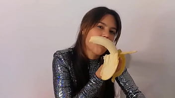 Blowjob Apolonia Lapiedra Sucking Banana