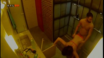 Cum Reality Show - VV Hungary - Dennis and Fanni sex in the shower 2